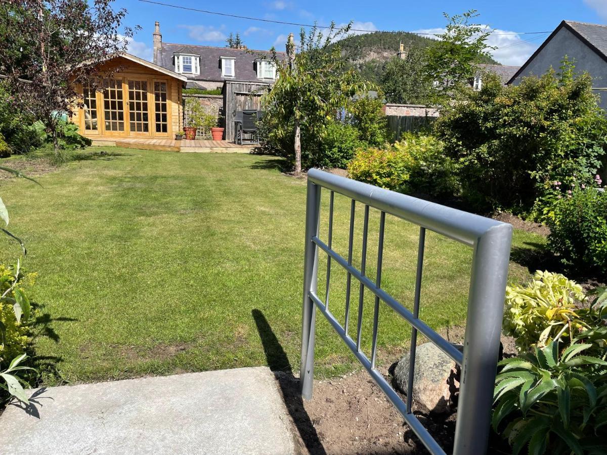 Villa Hillview Ballater Exterior foto